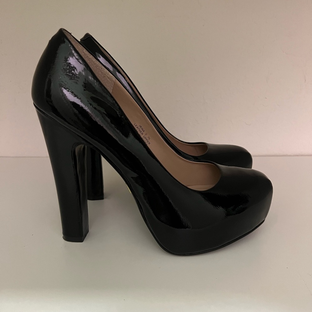 Pour La Victorie Black Patent Leather Pumps